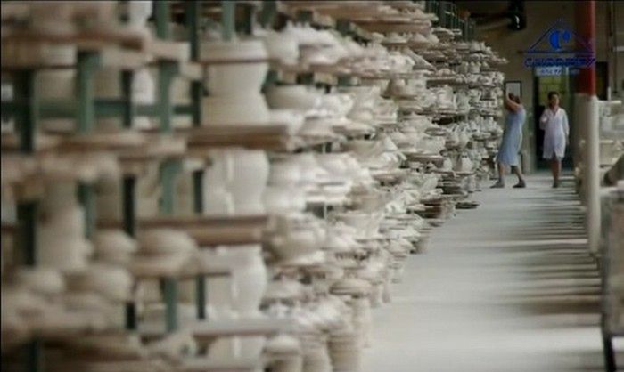 Fabryka porcelany w Ćmielowie należy do jednej z 10 najstarszych polskim firm.