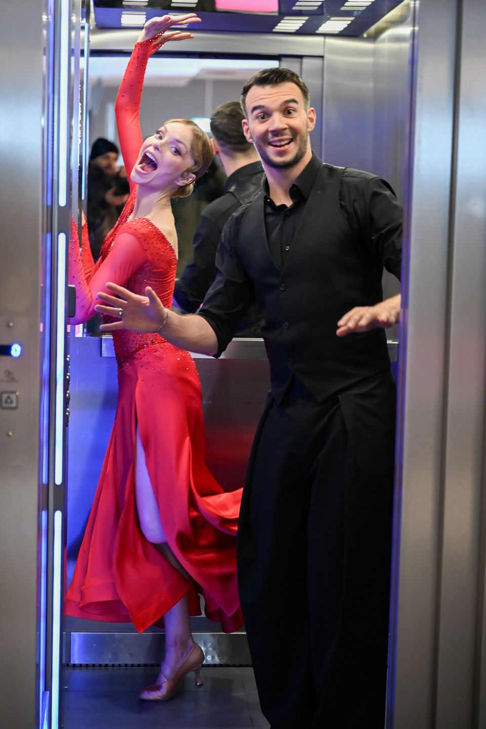 Izabella Miko, Albert Kosiński