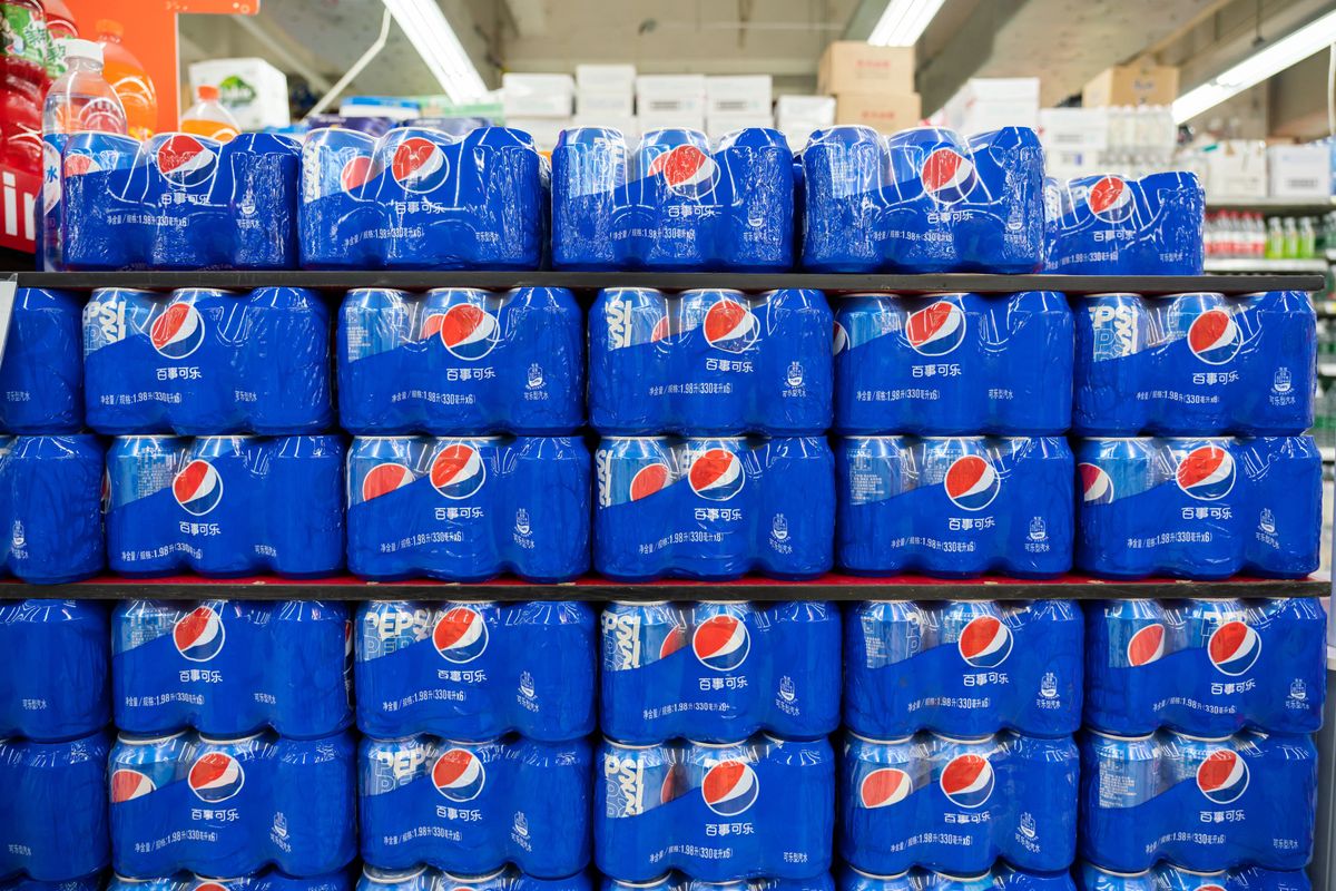 Podatek cukrowy im nie straszny. Popularny dyskont wprowadza przecenę na Pepsi
