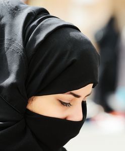 Muzułmanka cofnięta na granicy. Nie chciała zdjąć chusty