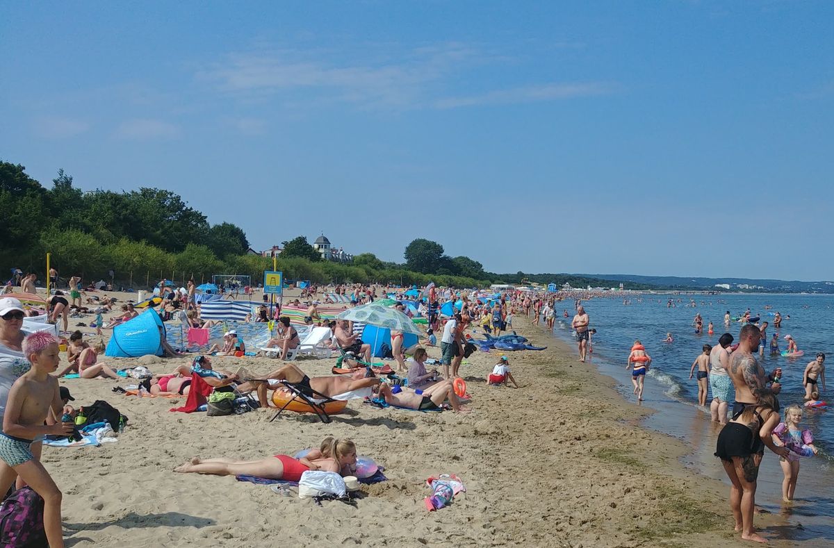 Tak wygląda sytuacja na plaży w Gdańsku Brzeźnie 7 sierpnia