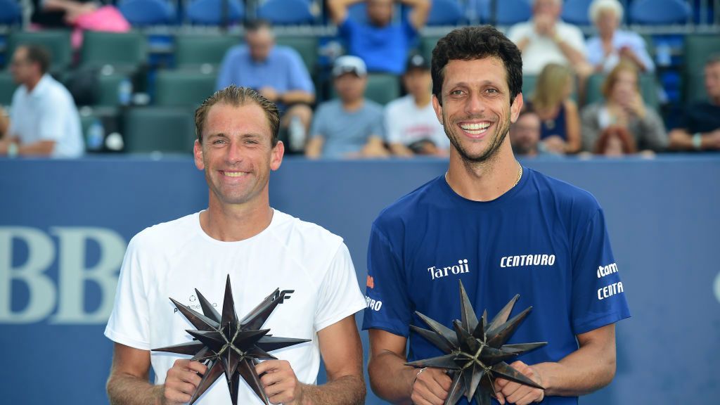 Getty Images / Jared C. Tilton / Na zdjęciu: Łukasz Kubot (z lewej) i Marcelo Melo, mistrzowie Winston-Salem Open 2019 w deblu