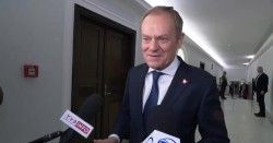 D. Tusk mówi o PiS-ie i nagle przerywa. “Nie, to nie ładnie, cofam”