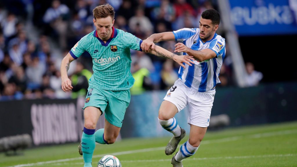 Getty Images /  David S. Bustamante/Soccrates / Na zdjęciu: Ivan Rakitić (z lewej) oraz  Mikel Merino