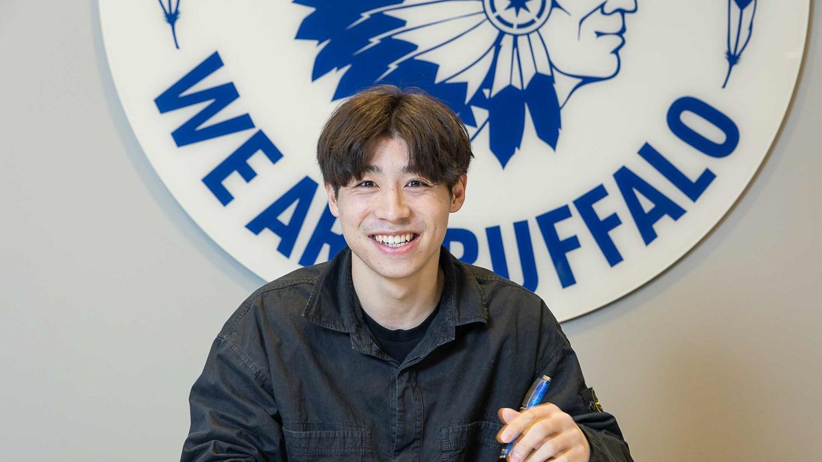 Materiały prasowe / KAA Gent / Na zdjęciu: Daisuke Yokota podpisał kontrakt z KAA Gent