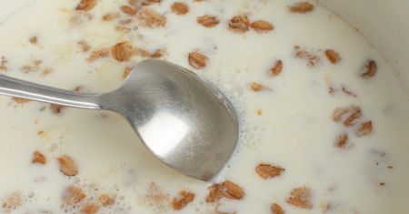 Taką zupę jedli nasi dziadkowie na śniadanie zimą. Nic dziwnego, bo świetnie rozgrzewa