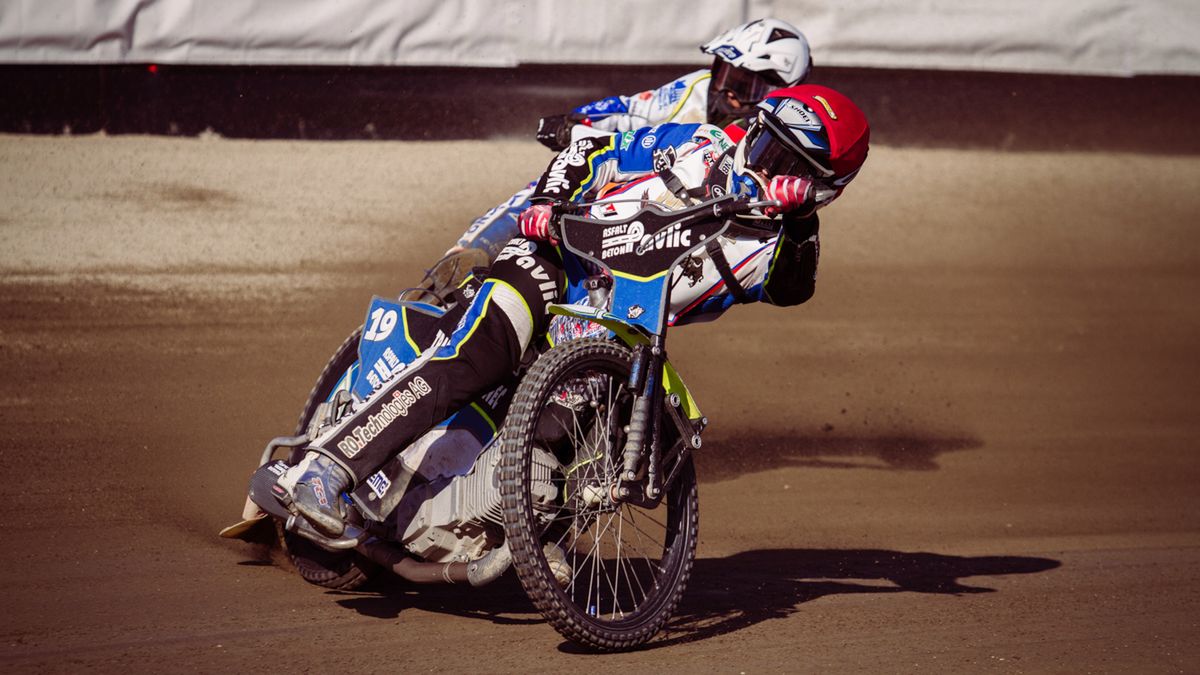 WP SportoweFakty / Tomasz Kordys / Na zdjęciu: Jurica Pavlic w kasku czerwony