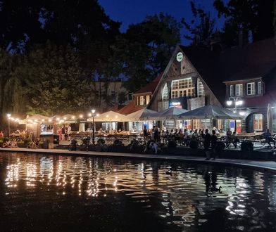 Restaurator wyprasza niezaszczepionych z lokalu. Burza w sieci