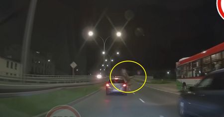 Środek Lublina, nad ranem. Nagranie obiegło sieć