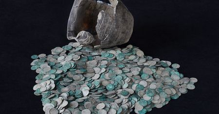 700-letni skarb trafił do Muzeum w Łodzi. Jest bezcenny