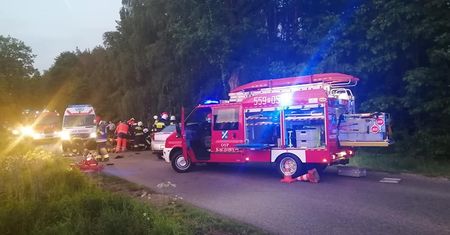 Wypadek między Śmiłowem a Kaczorami