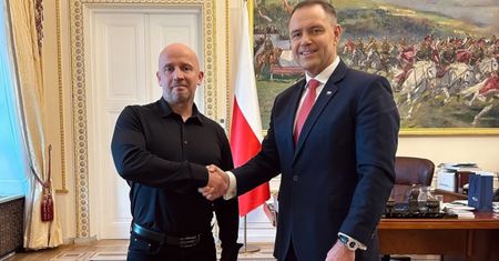 Peja spotkał się z Karolem Nawrockim. "Poruszaliśmy tematy TRUDNE"