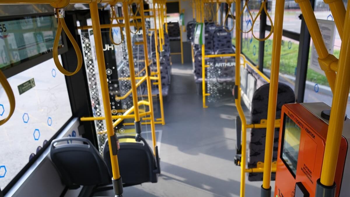Wnętrze autobusu
