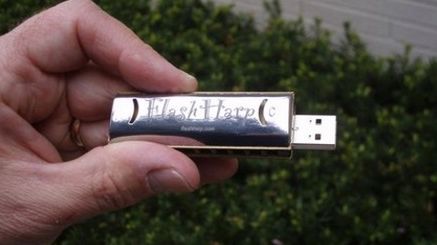 Harmonijka ustna i pendrive w jednym! 1