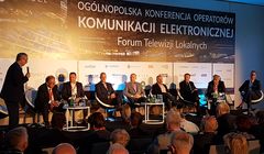 Nadawcy telewizyjni: reemisja kanałów w internecie bez opłat ma się nijak do must carry, must offer