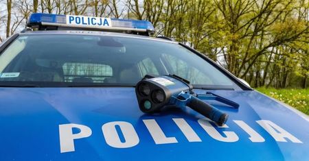 Ostrzegali przed kontrolą policji, dostali mandaty