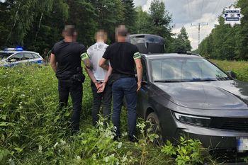 Rozbój z nożem w Pyrzowicach. 19-latek trafił do aresztu