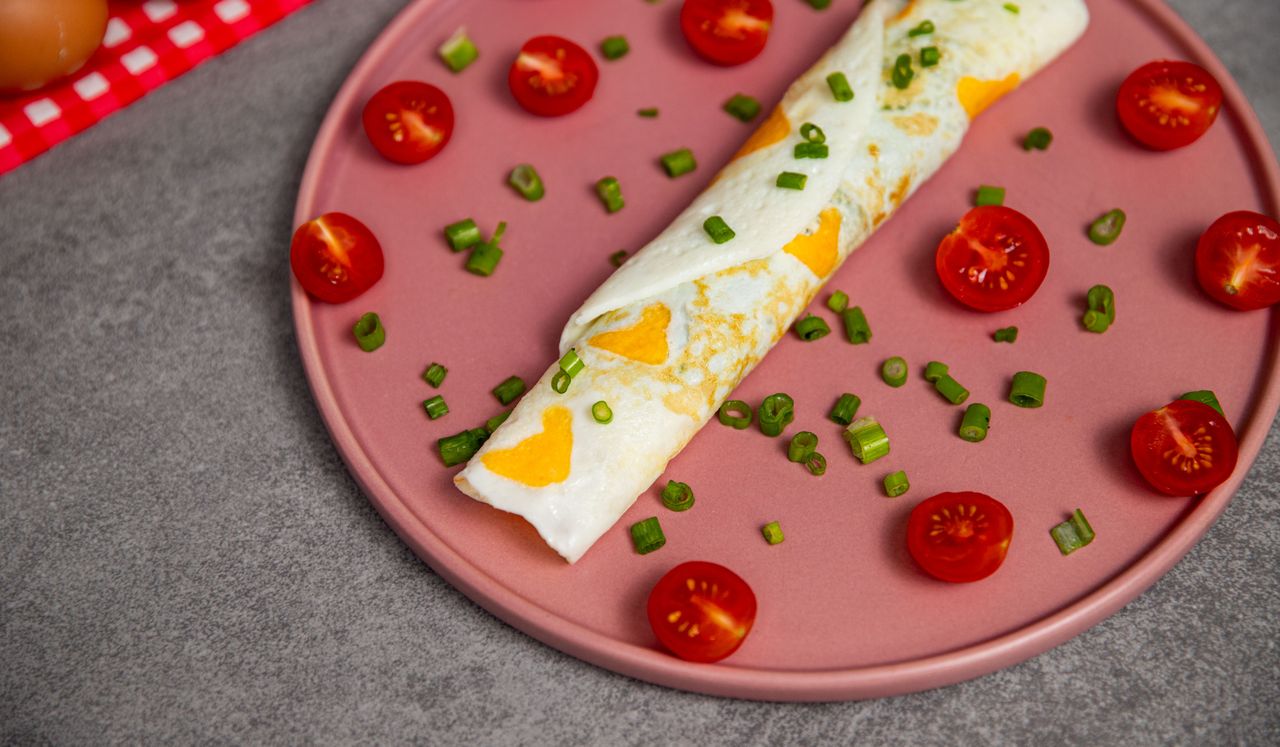 Uroczy omlet w 5 minut. Przygotujesz go z kilku składników