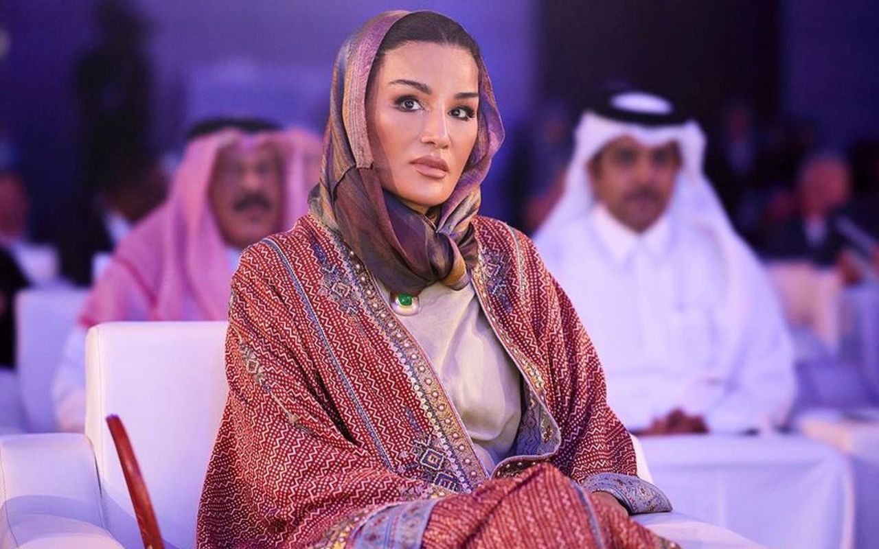 Moza bint Nasser jest żoną byłego emira Kataru