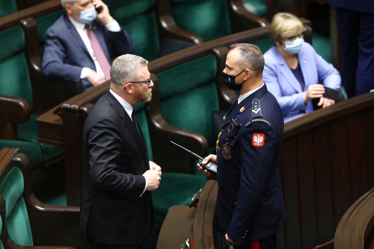 Grzegorz Braun Ukarany W Sejmie Powodem Brak Maseczki Wp Wiadomości 1531