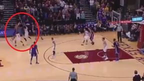 Wielki rzut! Podwojony przez rywali 19-letni Waters trafił z 9 metrów na zwycięstwo (wideo)