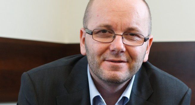 Radio cyfrowe - spektakularna klapa. Bolid na drewnianych kołach za 750 mln zł?