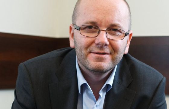 Radio cyfrowe - spektakularna klapa. Bolid na drewnianych kołach za 750 mln zł?