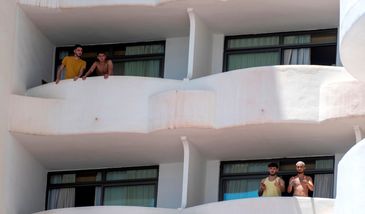 Hiszpania. Tysiące licealistów na kwarantannie, część utknęła na Majorce