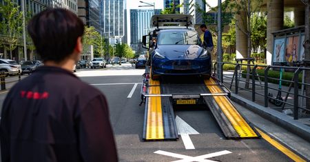 Tesla, mamy problem. Blisko połowa aut nie przechodzi przeglądów