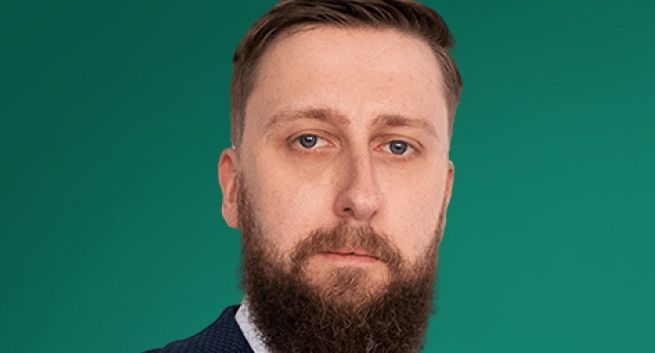 Bartosz Bednarz szefem serwisu biznesowego Interii, dołączy dwójka dziennikarzy