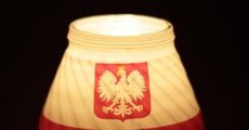 Solarne, patriotyczne. Oto nagrobne trendy w zniczach