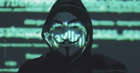 Anonymous wypowiadają cyberwojnę Rosji. Zaatakowali prorosyjskie witryny