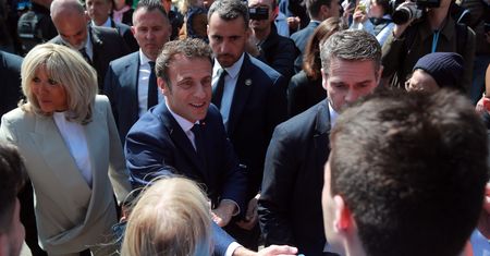 Wybory we Francji. Są pierwsze wyniki