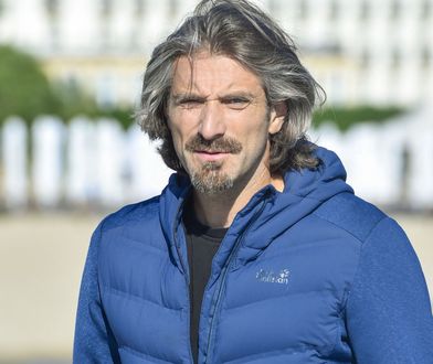 Dowbor ściął włosy. "Żegnajcie długie kudły i broda"