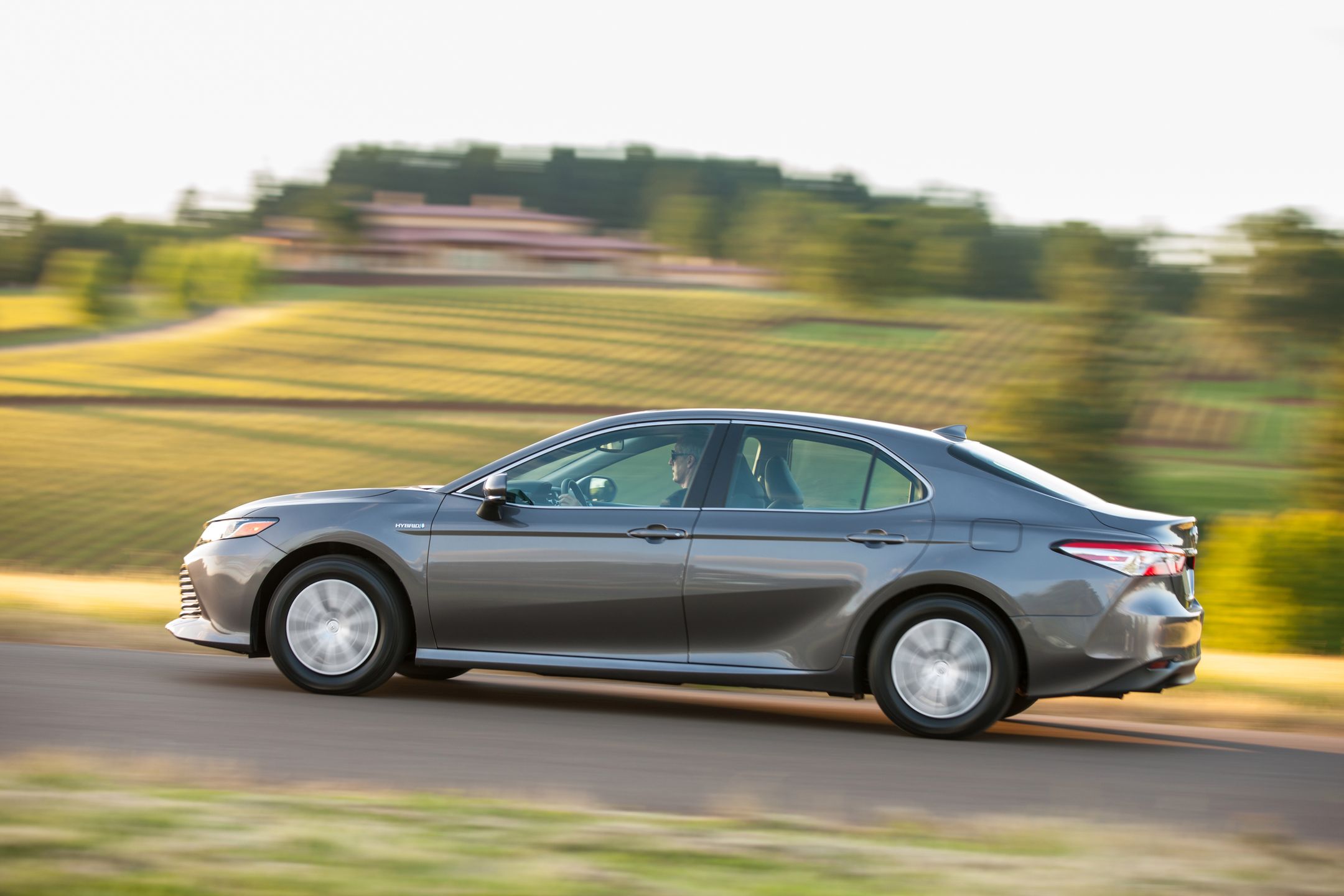 Toyota Camry (2019)