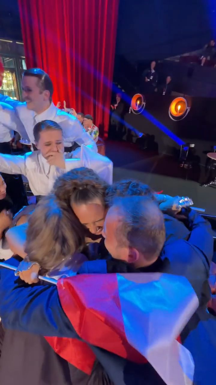 Alicja Szemplińska podczas odczytywania wyników