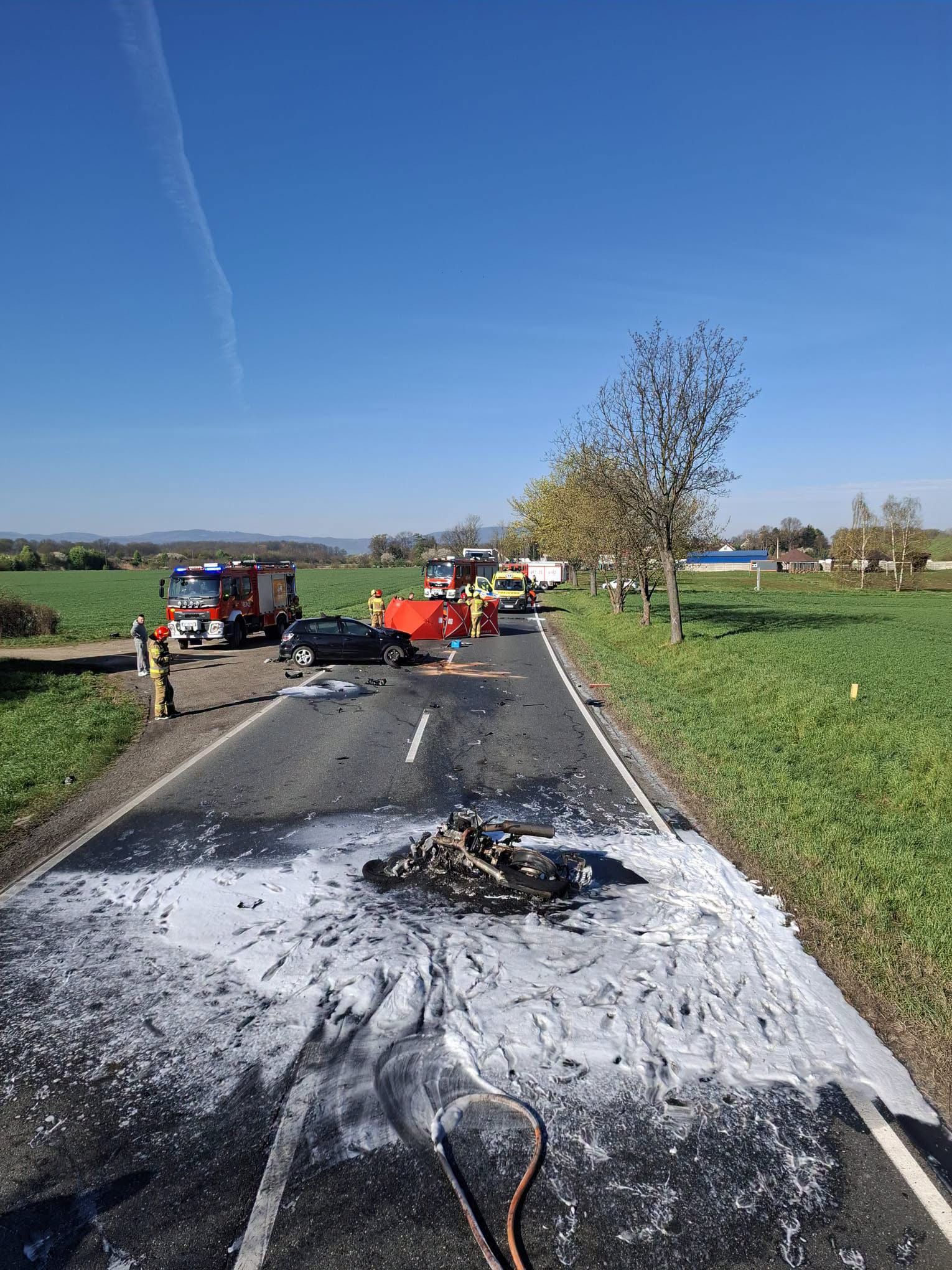 Zdjęcie: Motocyklista zmarł po zderzeniu na DK 46