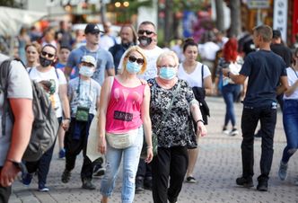 Nowe przypadki koronawirusa. Za kilka tygodni może wrócić kwarantanna dla podróżnych