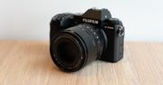 Fujifilm X-S20 to aparat (prawie) doskonały. Przyjrzeliśmy mu się bliżej