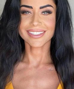 Stella z "Love Island" pokazuje byłemu, co stracił? Pozuje topless na środku drogi