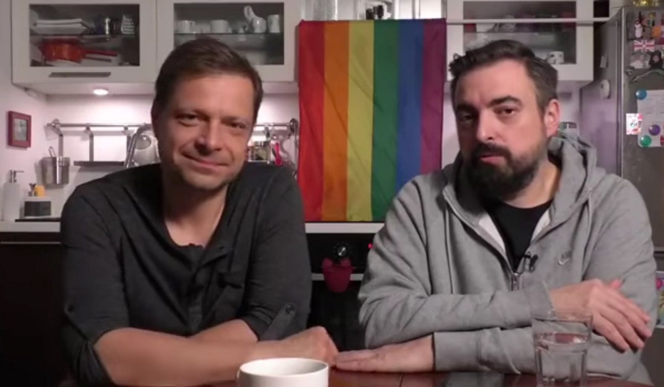 "Zabawa w chowanego". Dokument cieszy się sporą popularnością