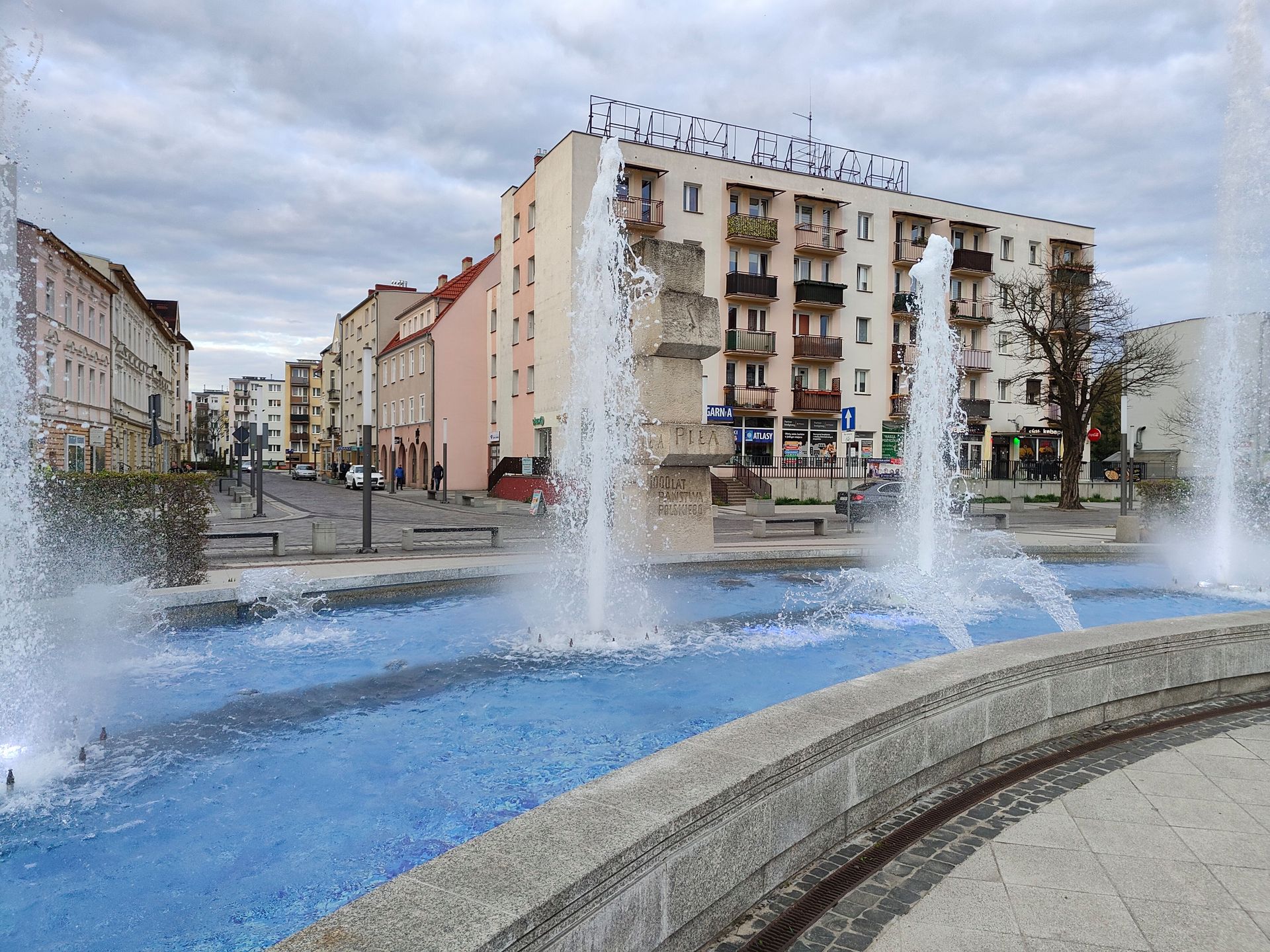Wreszcie smartfon, który się wyróżnia. realme GT 2 Pro robi to, czego inne nie potrafią 14
