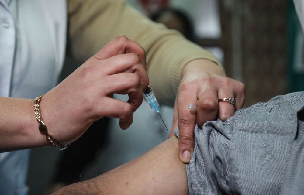 Jak sprawdzić, czy dostałem "wadliwą" szczepionkę na COVID?