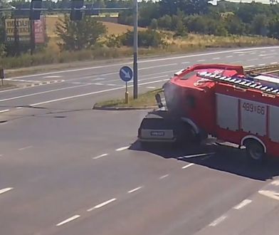 Koszmarny wypadek w Lubinie. Kamera zarejestrowała przerażający moment