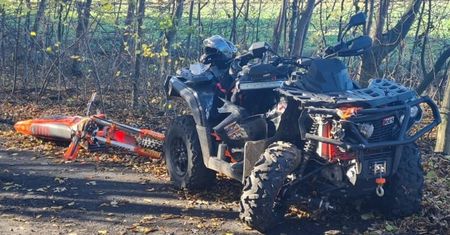 Wypadek w środku lasu. Motocyklista w szpitalu