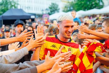 Białystok: Prezentacja Jagiellonii przed nowym sezonem na Rynku Kościuszki