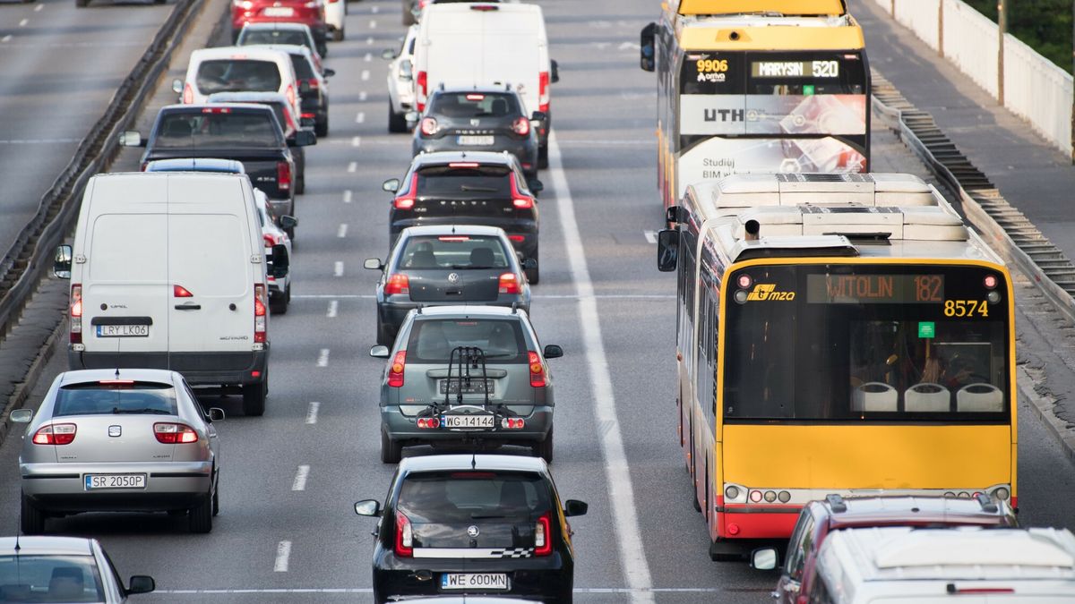 Średni wiek auta w Polsce to ponad 16 lat