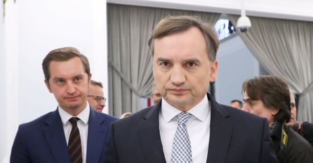Czarne chmury nad Ziobrą? Wiemy, kiedy stanie przed komisją