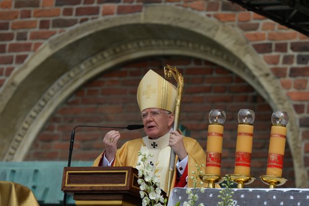 Mocne słowa abpa Jędraszewskiego. Ostrzegł przed "śmiertelnym niebezpieczeństwem"