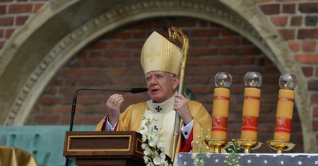 Mocne słowa abpa Jędraszewskiego. Ostrzegł przed "śmiertelnym niebezpieczeństwem"